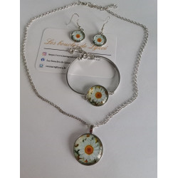 ENSEMBLE DE MARGUERITE